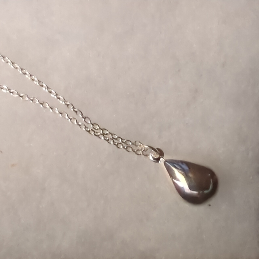 silver silver tear drop necklace